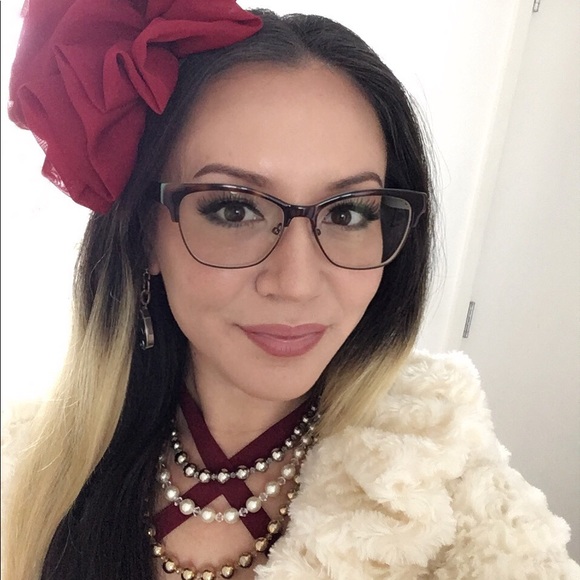 👑🌸 Meet your buyer / seller!! 🌺💗 - Picture 5 of 14